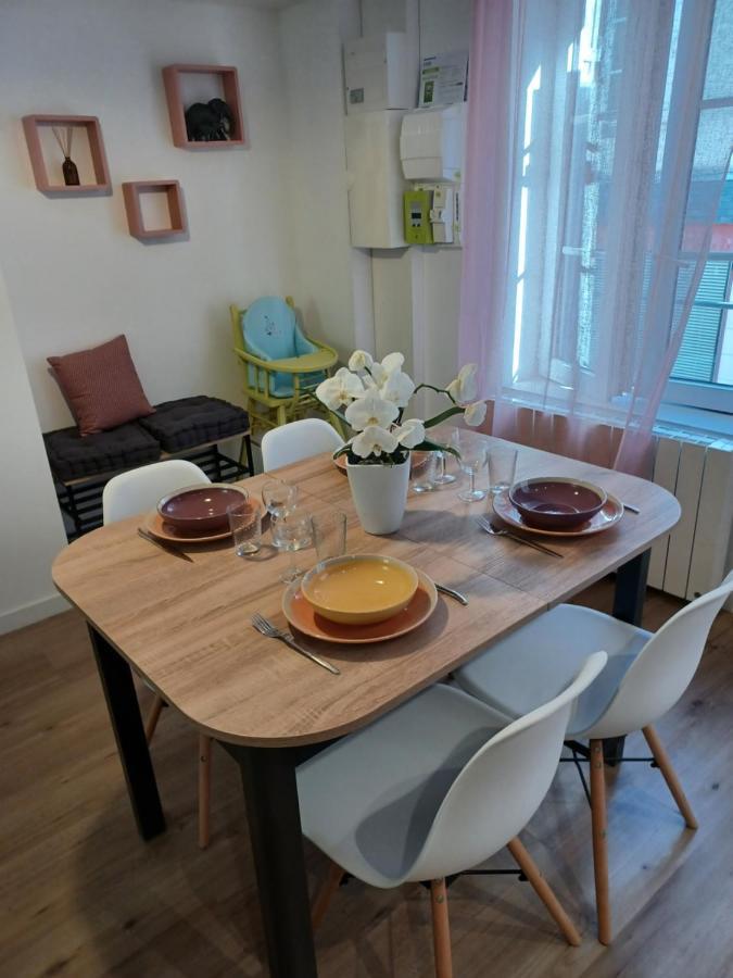 Duplex Centre Ville Ernee ภายนอก รูปภาพ