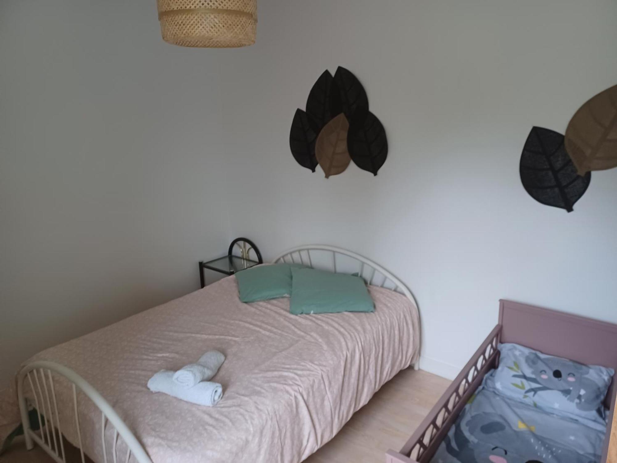 Duplex Centre Ville Ernee ภายนอก รูปภาพ
